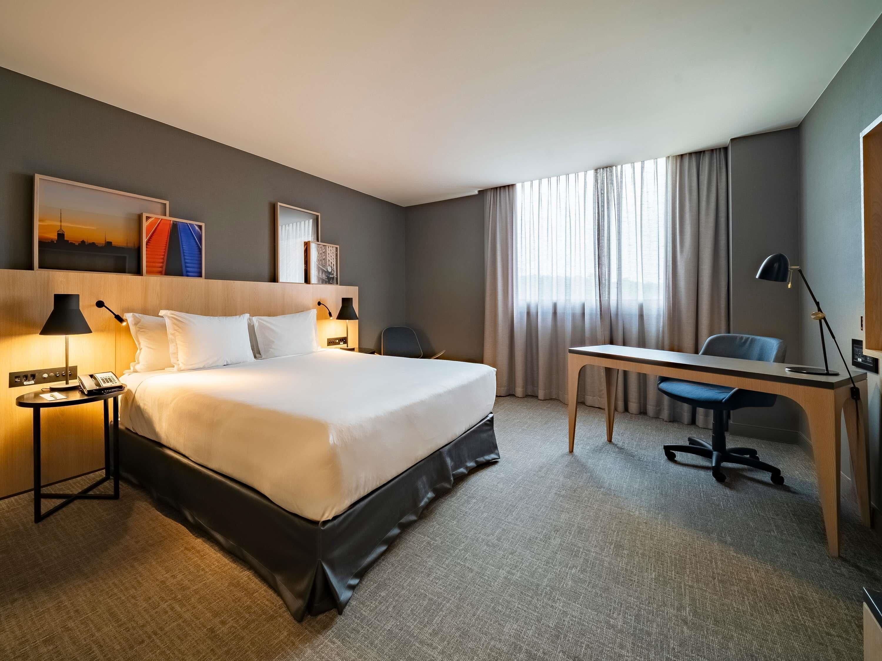 Luxury Room, 1 Queen Bed