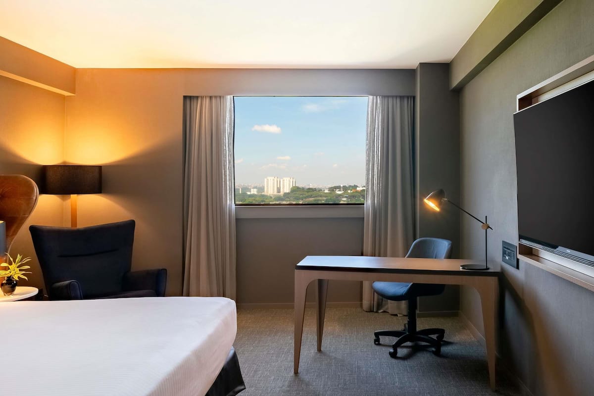 Habitación Premium, 1 cama King size, tina | Minibar, caja de seguridad en la habitación y escritorio