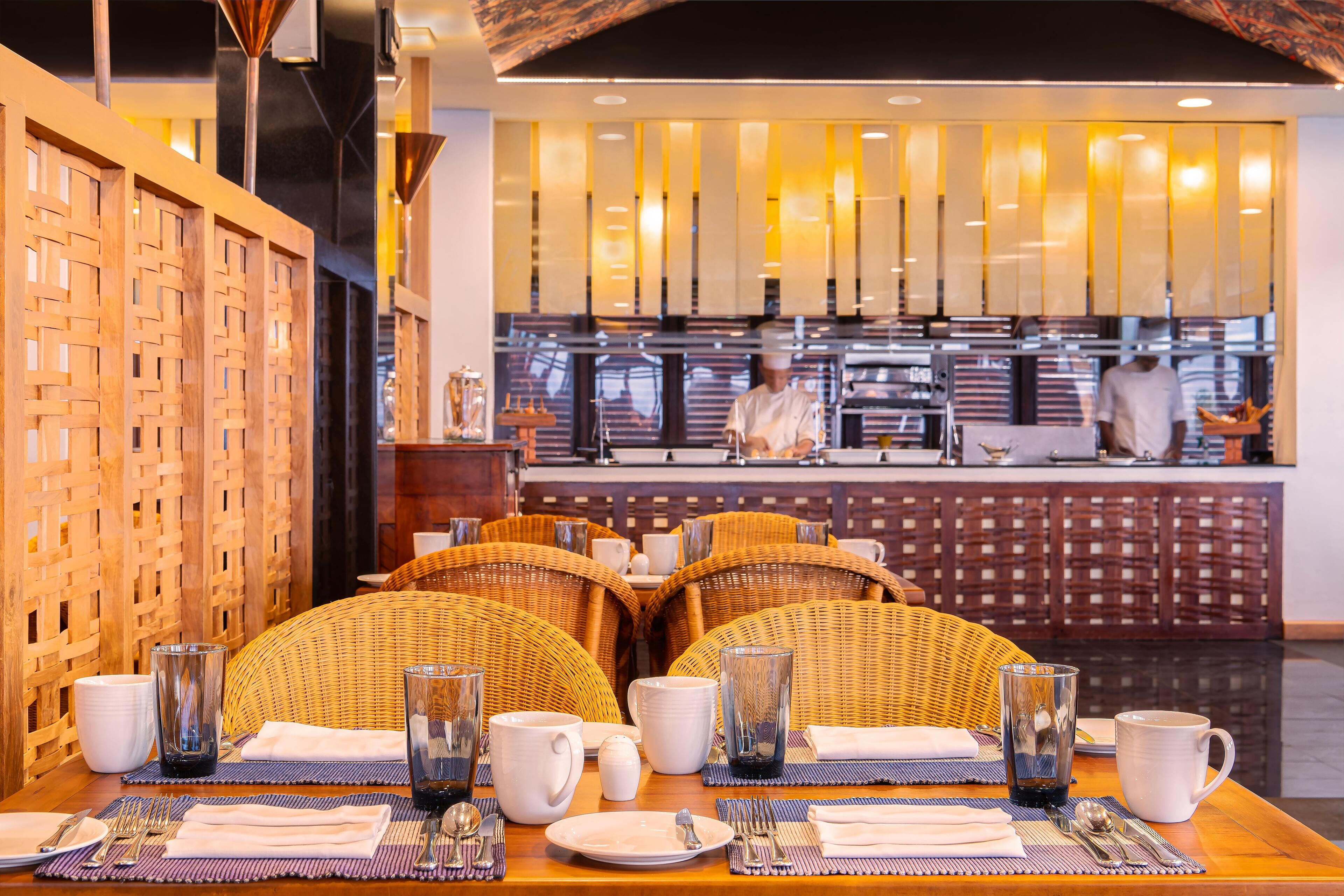 daily english breakfast (lkr 2000 per person)