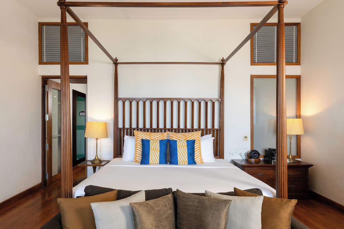Luxury Twin Room - Spa Wing | Minibar, in-room safe, desk, laptop workspace