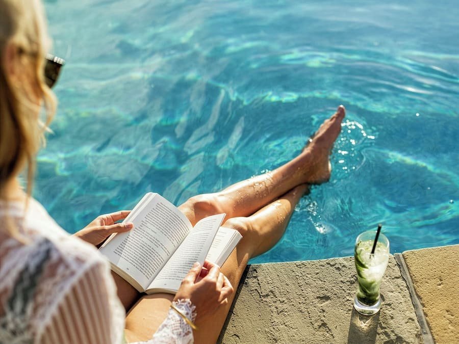 Piscina coperta, piscina all'aperto