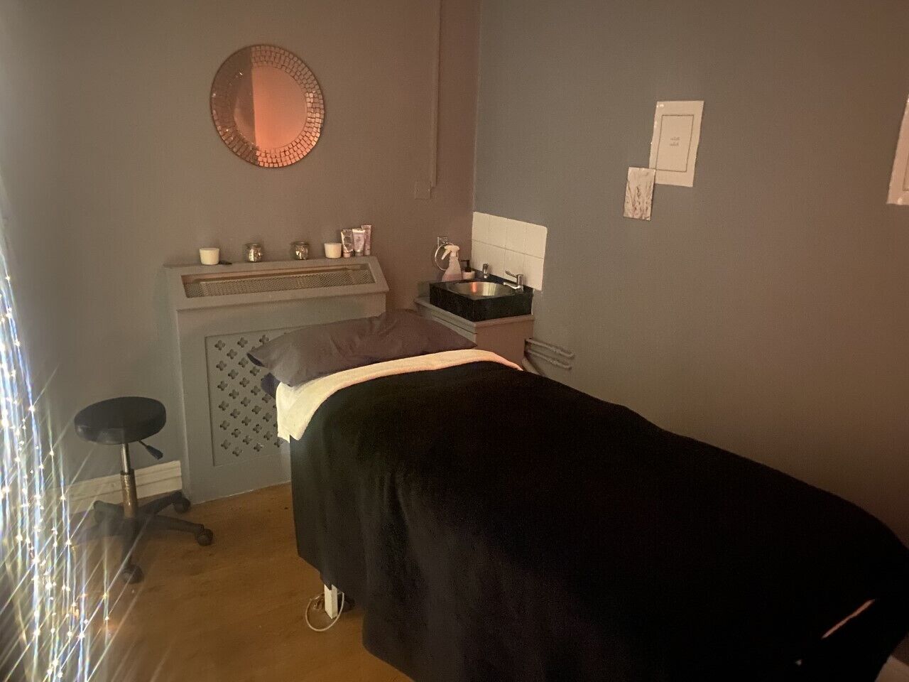 deep-tissue massages, sports massages, 2 treatment rooms, massages