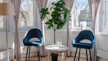 Double Room (First Lady)