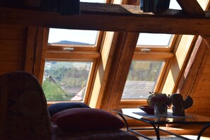 Junior-Suite | Wohnbereich | LED-Fernseher, Drucker