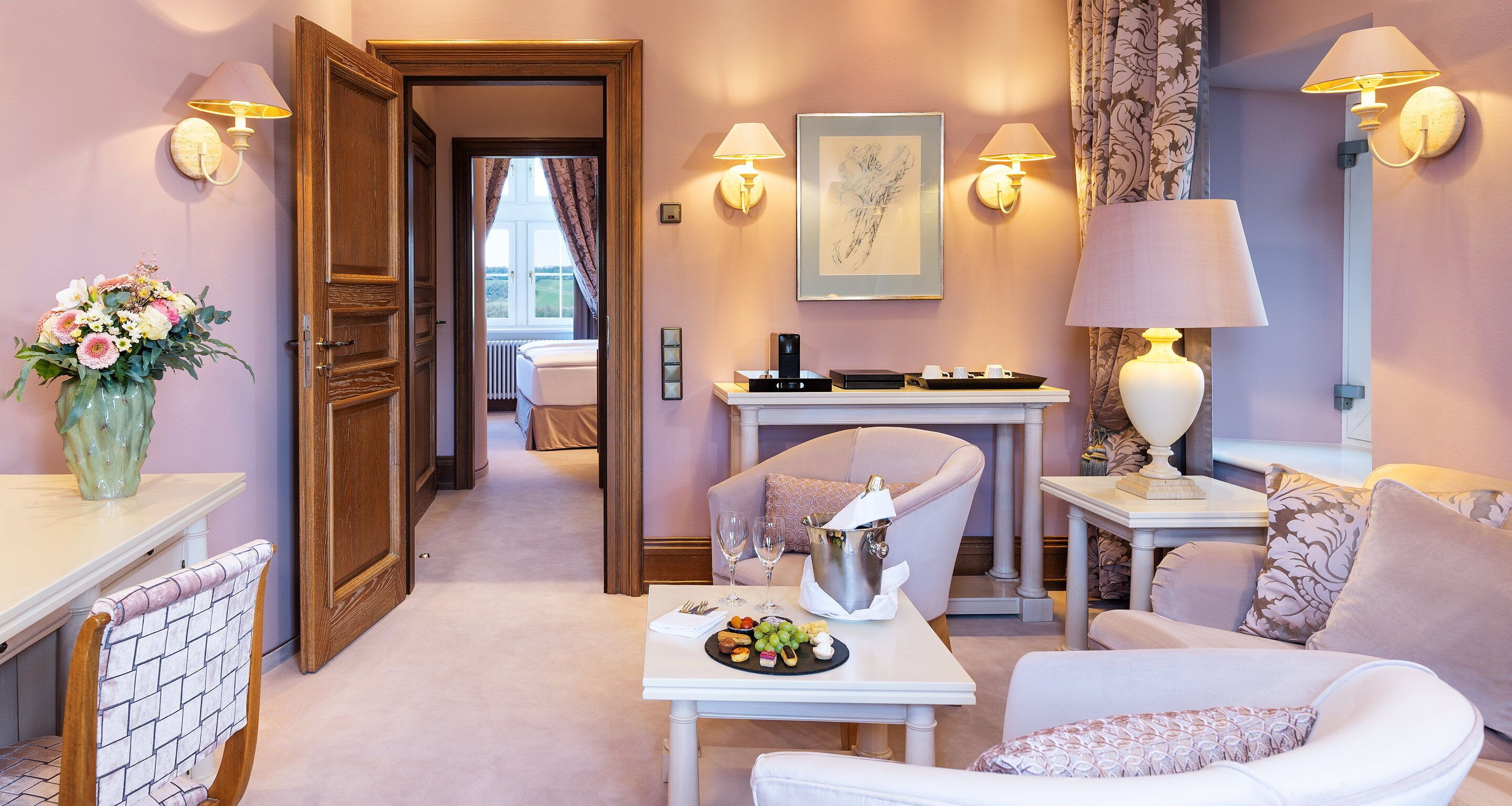 1 bedroom, hypo-allergenic bedding, down duvets, minibar