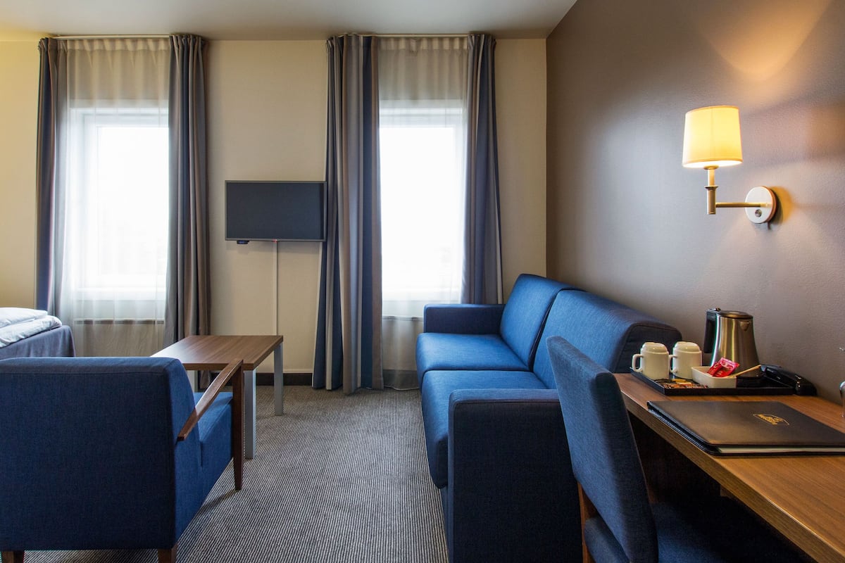 Individually decorated, individually furnished, desk, blackout curtains