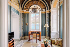 客房 (W.Churchill Suite lake view) | 客房景观