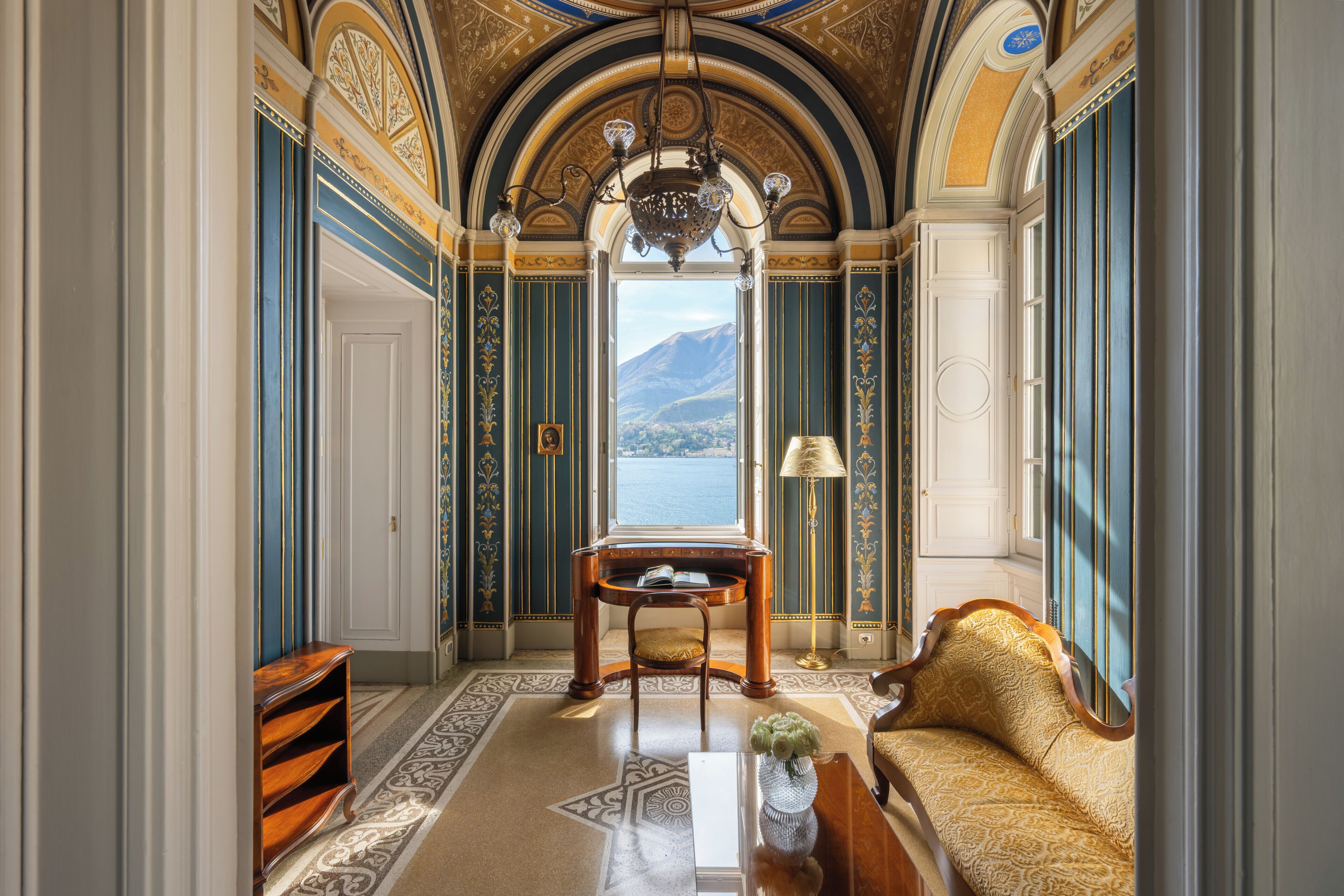 Room (W.Churchill Suite lake view) | View from room