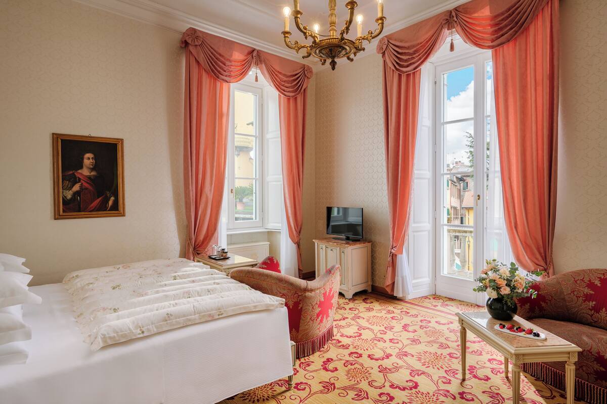 Deluxe Double or Twin Room (Park / Town View) | View from room