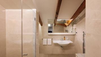 Apartment, 1 Schlafzimmer, Kochnische | Badezimmer