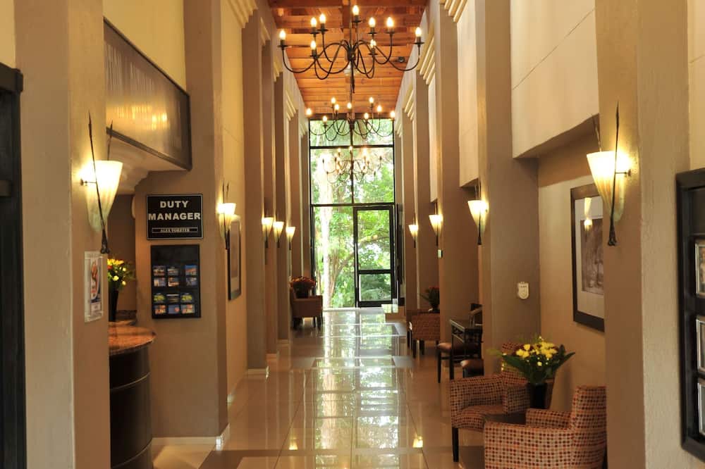 Safari Hotel & Convention Centre