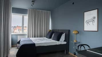 Allergikerbettwaren, Minibar, Zimmersafe, Schreibtisch