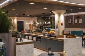 Daily buffet breakfast (DKK 189 per person)