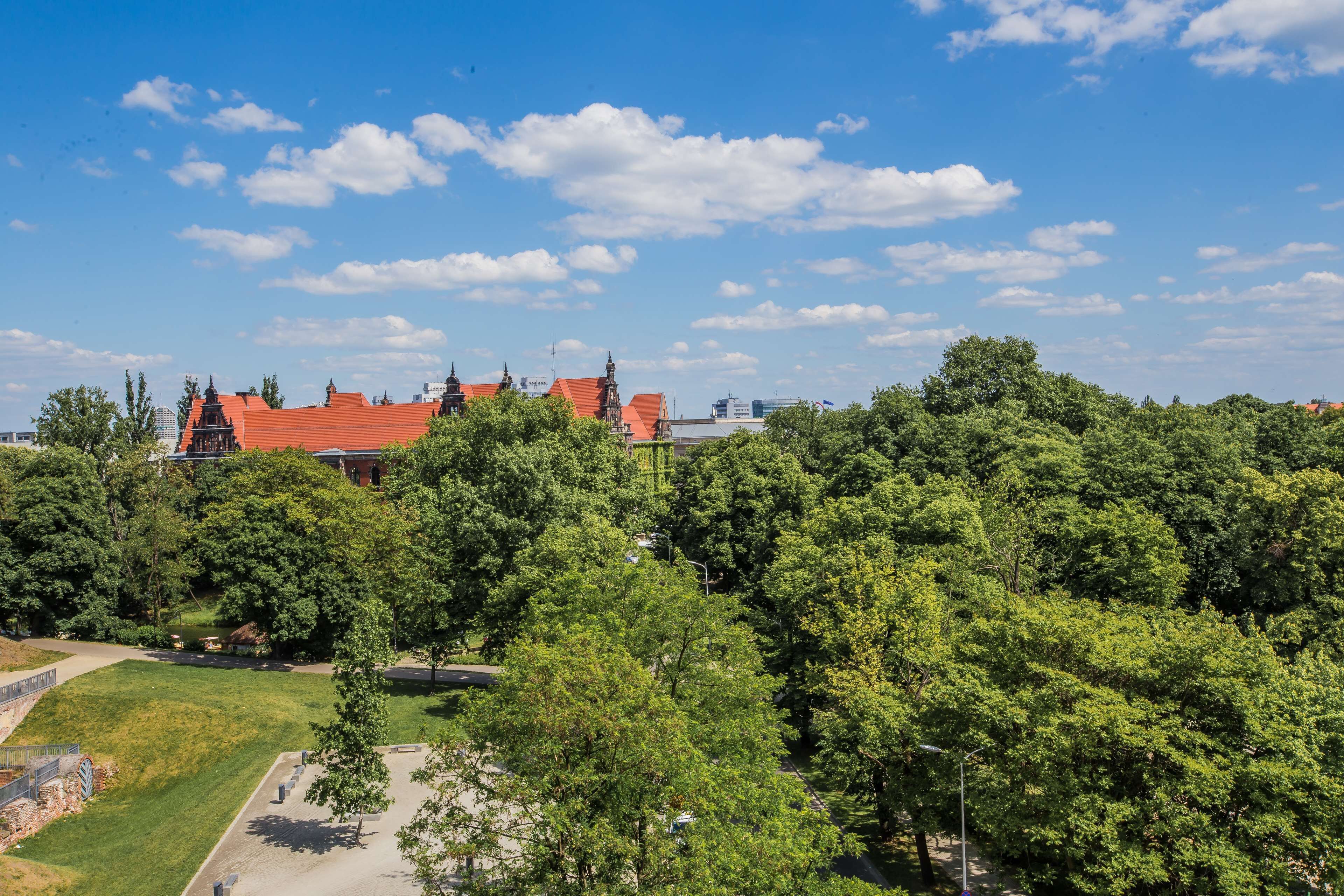 children’s play area – outdoor