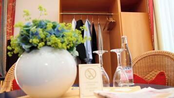 Superior Room, 1 Double or 2 Twin Beds | Hypo-allergenic bedding, in-room safe, desk, laptop workspace