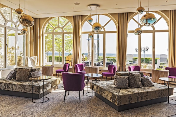 Lobby lounge - SEETELHOTEL Strandhotel Atlantic (Heringsdorf)