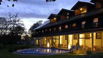 Indoor pool, seasonal outdoor pool