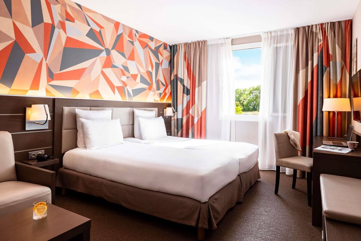 Superior Twin Room, Multiple Beds | Desk, soundproofing, iron/ironing board (on request), free WiFi