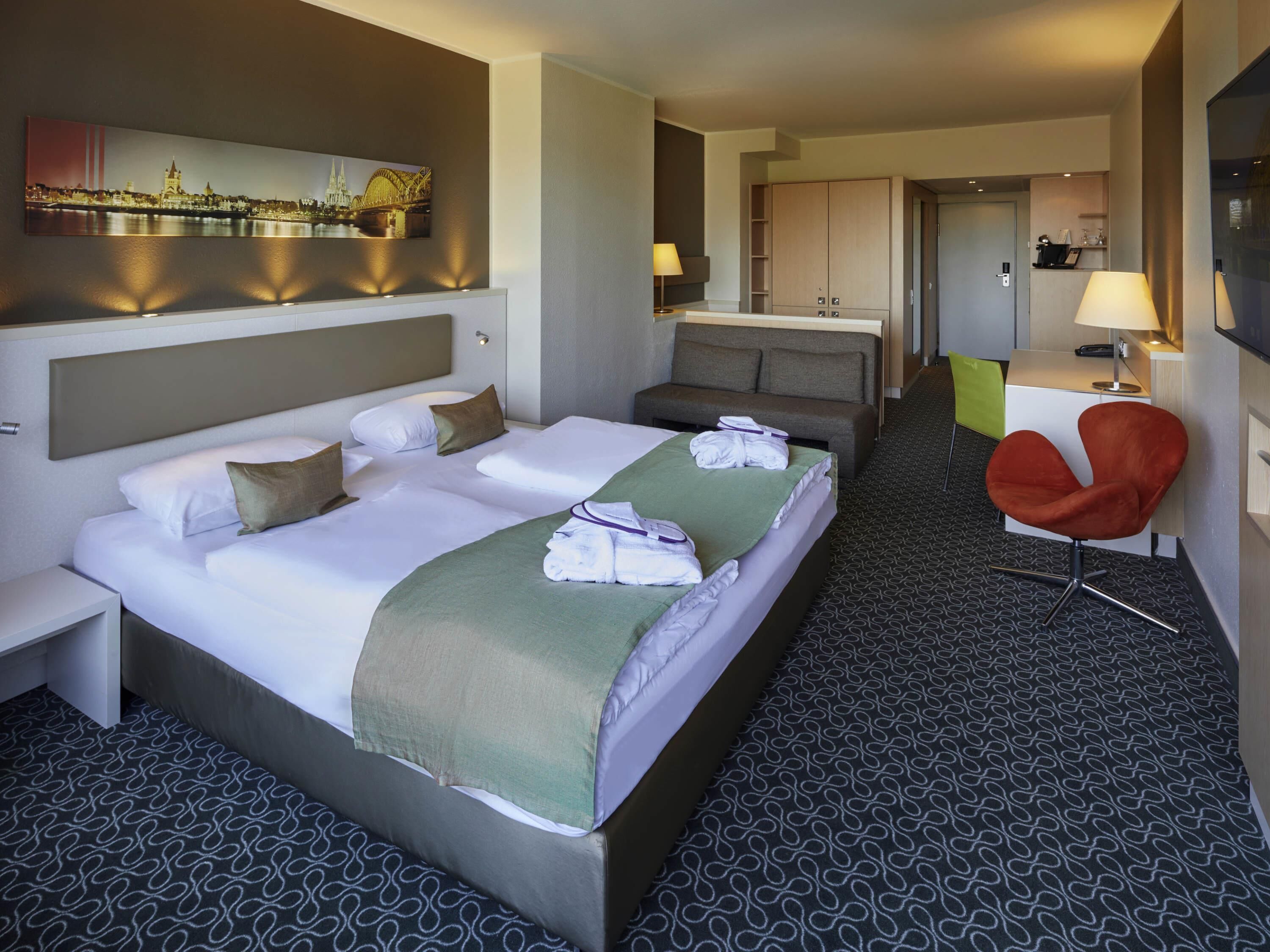 Privilege, Room, 1 King Bed, Balcony