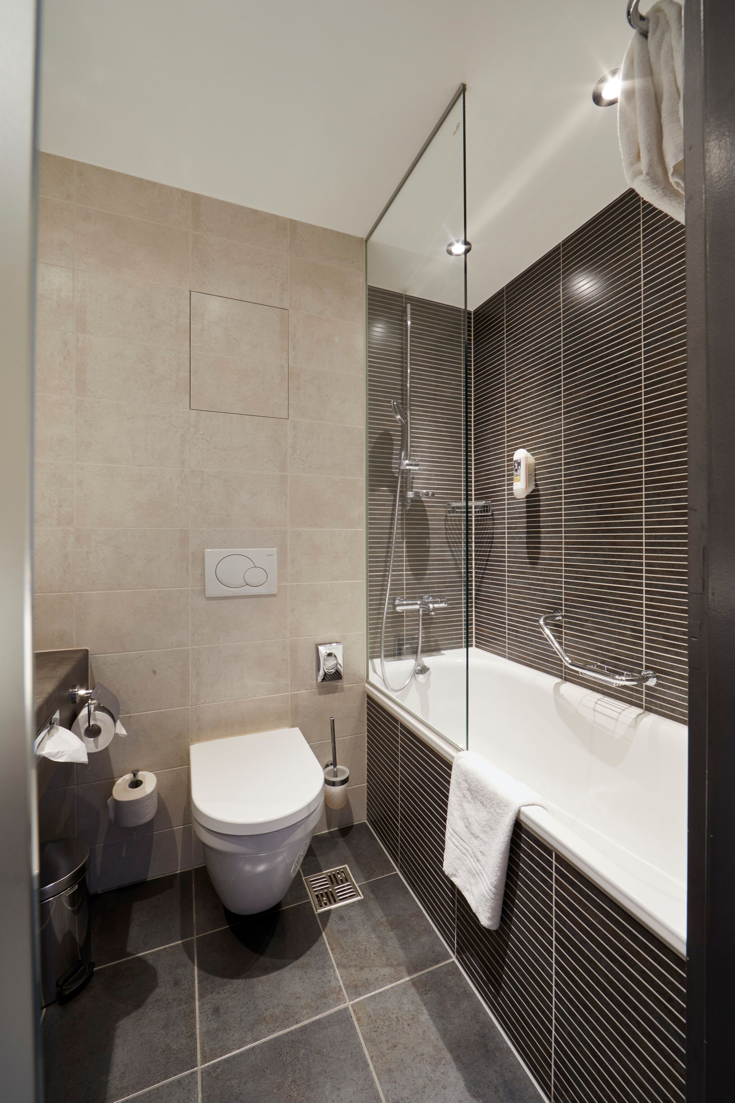 privilege, room, 1 king bed, balcony | bathroom | eco-friendly toiletries, hair dryer, towels