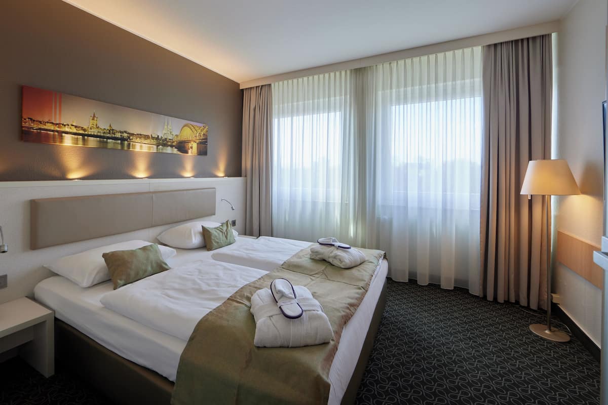 Privilege, Suite, 1 Tempat Tidur King | 1 kamar tidur, seprai antialergi, brankas, dan meja kerja