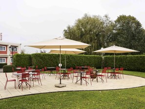 Breakfast, lunch and dinner served - ibis Charleville-Mezières (Villers-Semeuse)