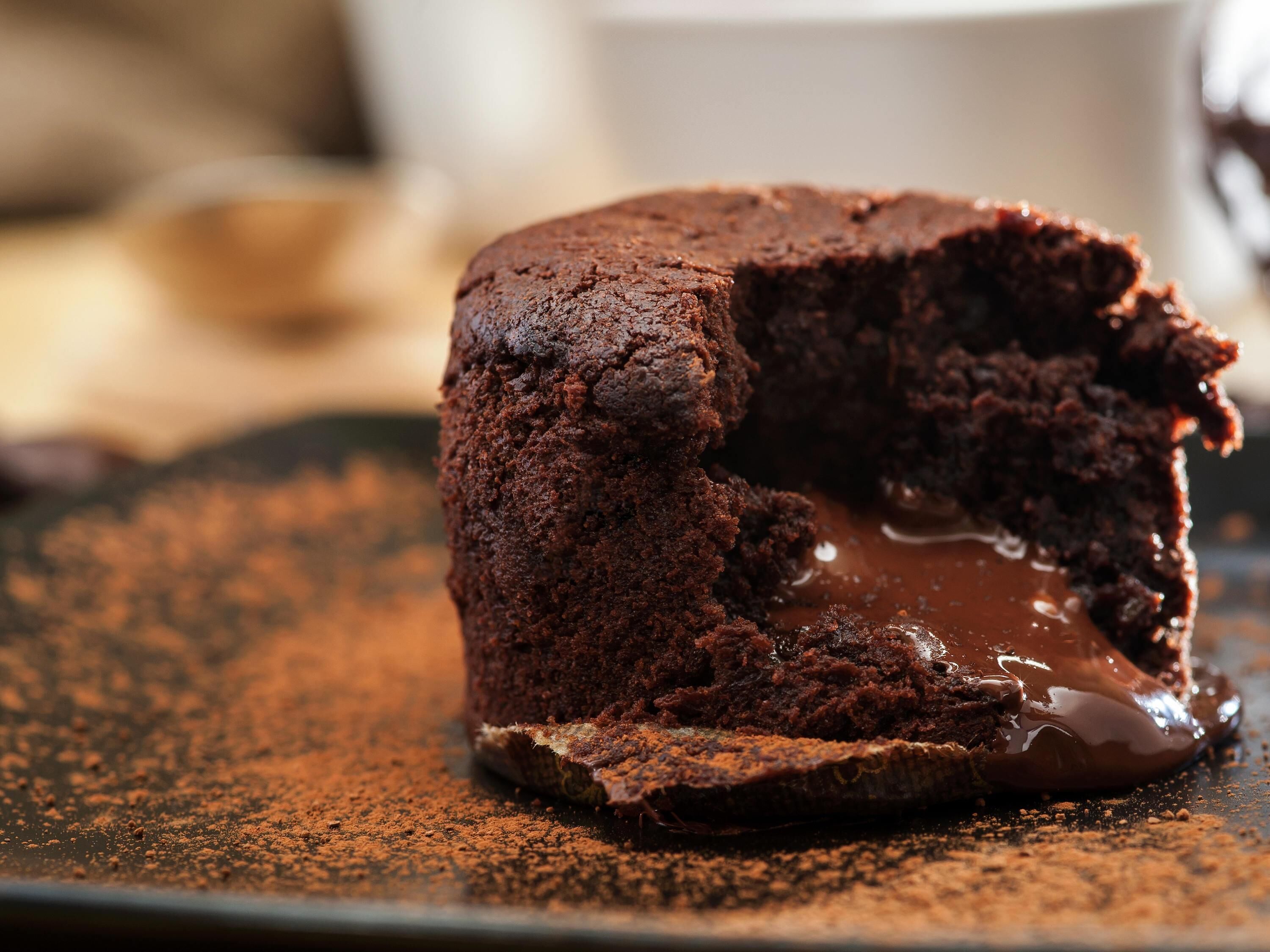 breakfast, lunch and dinner served