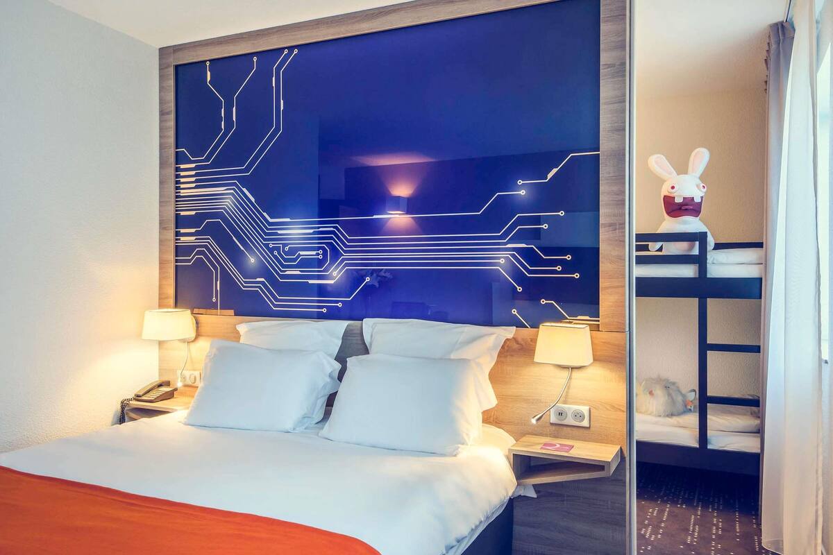 classic room, multiple beds | premium bedding, minibar, in-room safe, desk