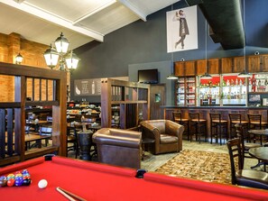 Bar (en la propiedad)