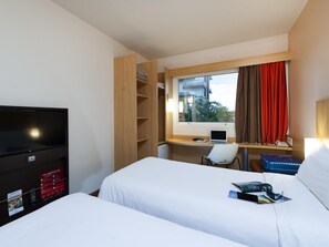 Standard Apartment, 2 Single Beds