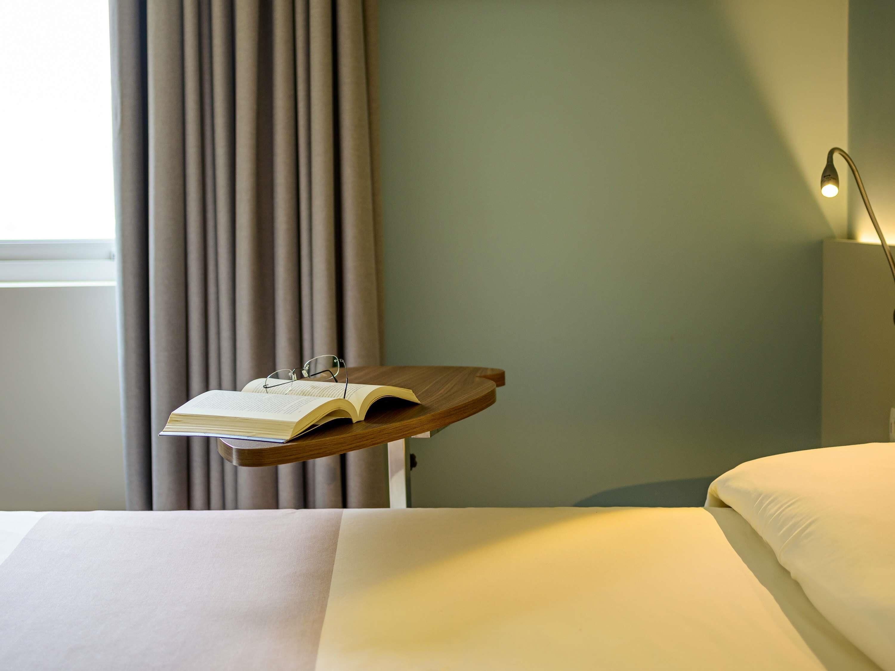 Standard-huoneisto, 1 parisänky | Minibaari, työpöytä, pimennysverhot, äänieristys