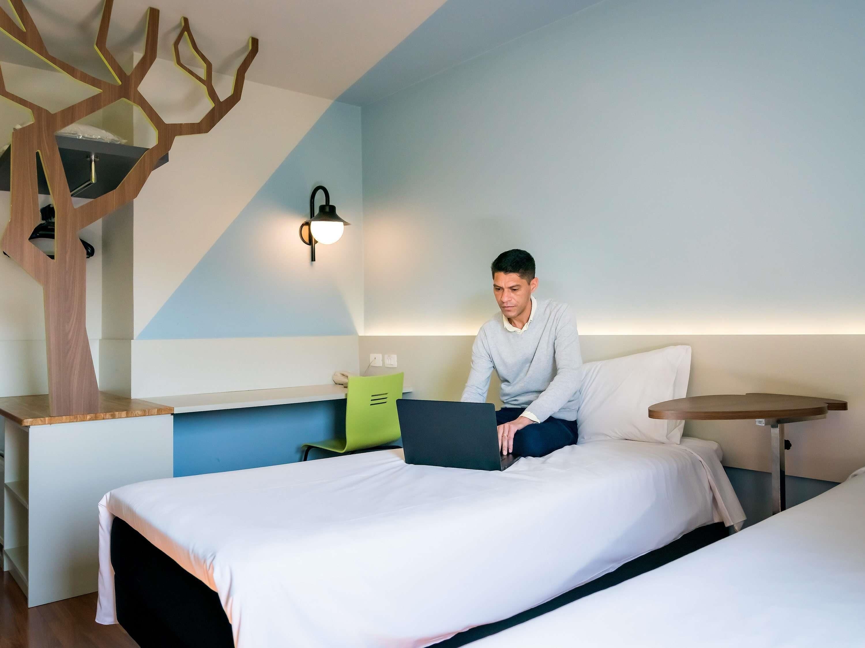 Standard-Apartment, 2 Einzelbetten | Minibar, Schreibtisch, Verdunkelungsvorhänge, schallisolierte Zimmer