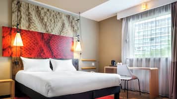 1 bedroom, in-room safe, desk, laptop workspace