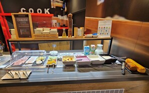 Päivittäinen buffetaamiainen (19 CHF per henkilö)
