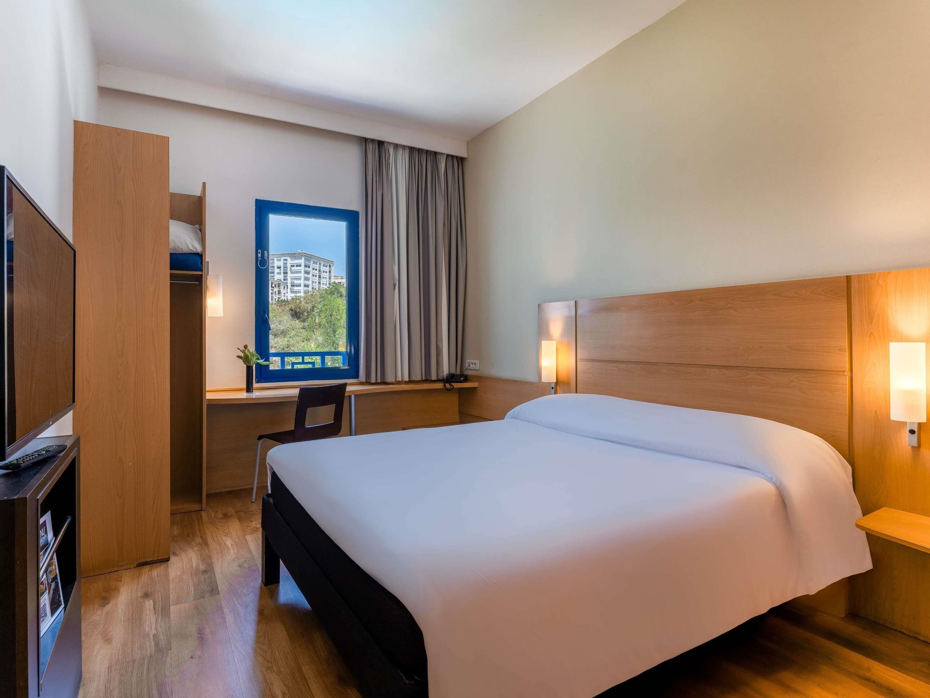 Chambre Double Standard, 1 lit double | Literie de qualité supérieure, bureau, chambres insonorisées