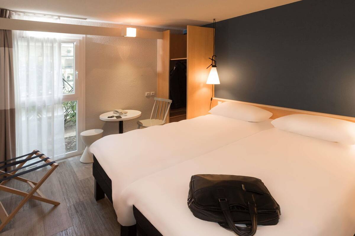 room, 2 double beds, connecting rooms | premium bedding, pillow-top beds, desk, laptop workspace