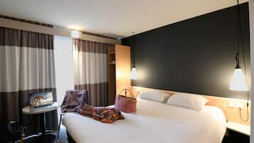 Standard Room, 1 Double Bed | Premium bedding, pillowtop beds, desk, laptop workspace