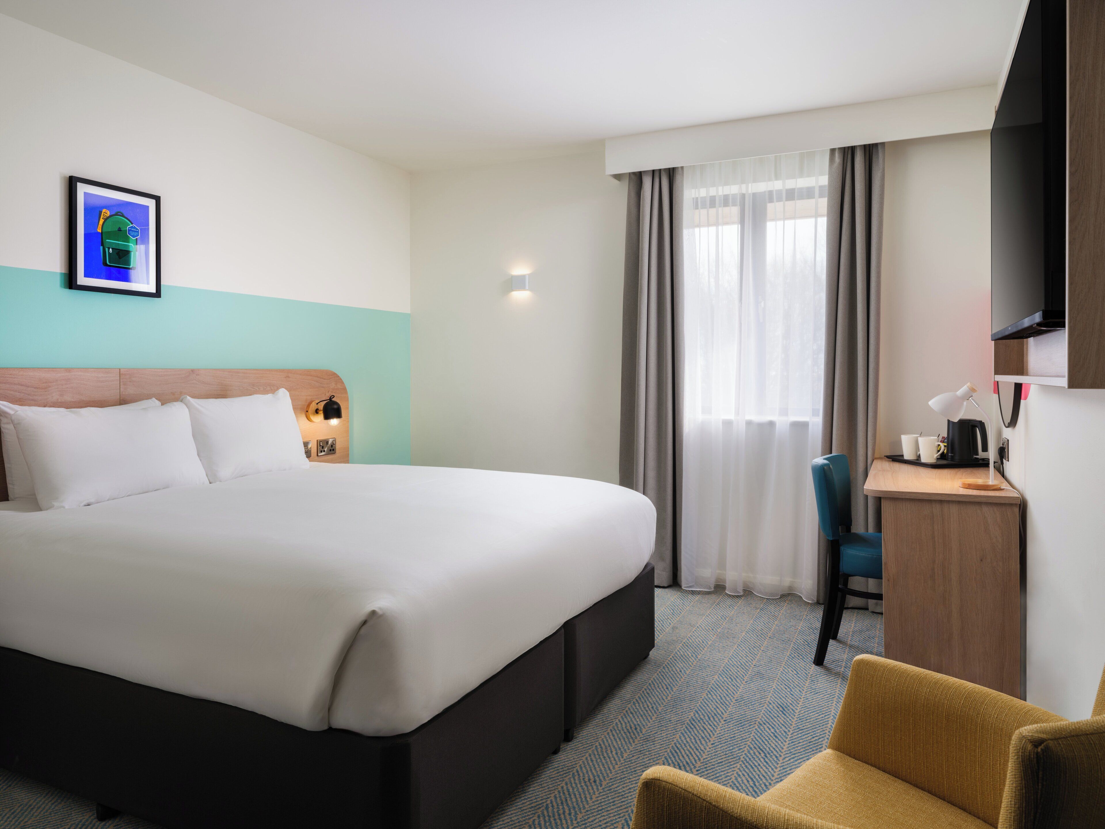 Desk, free WiFi, bed sheets