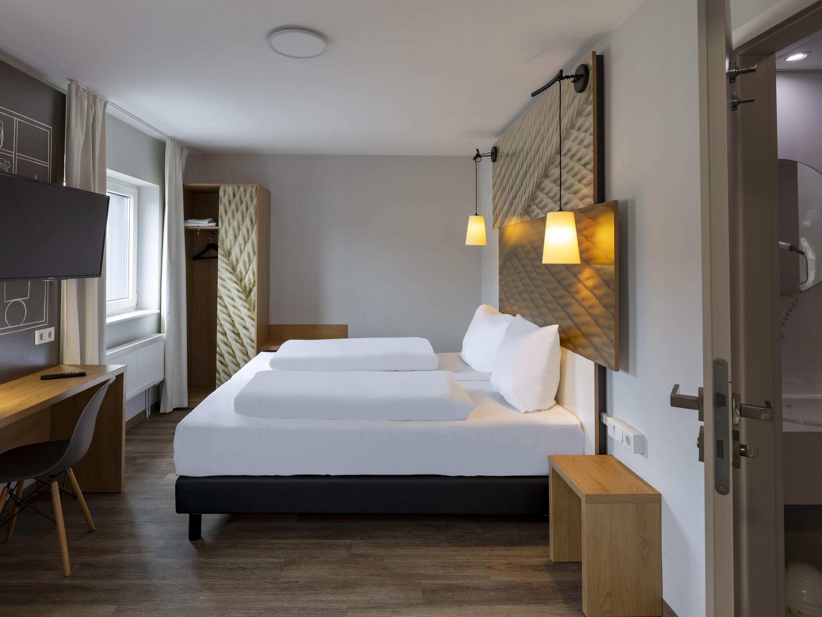 書桌、遮光窗簾/窗簾、免費嬰兒床、免費 Wi-Fi