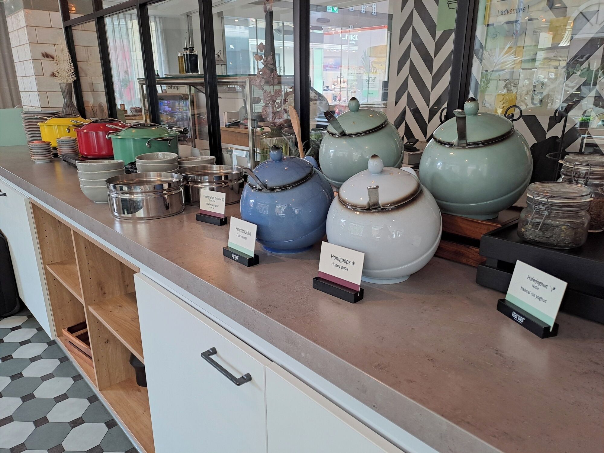 daily buffet breakfast (eur 17 per person)