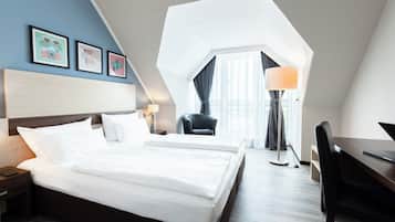 In-room safe, desk, blackout drapes, free cribs/infant beds