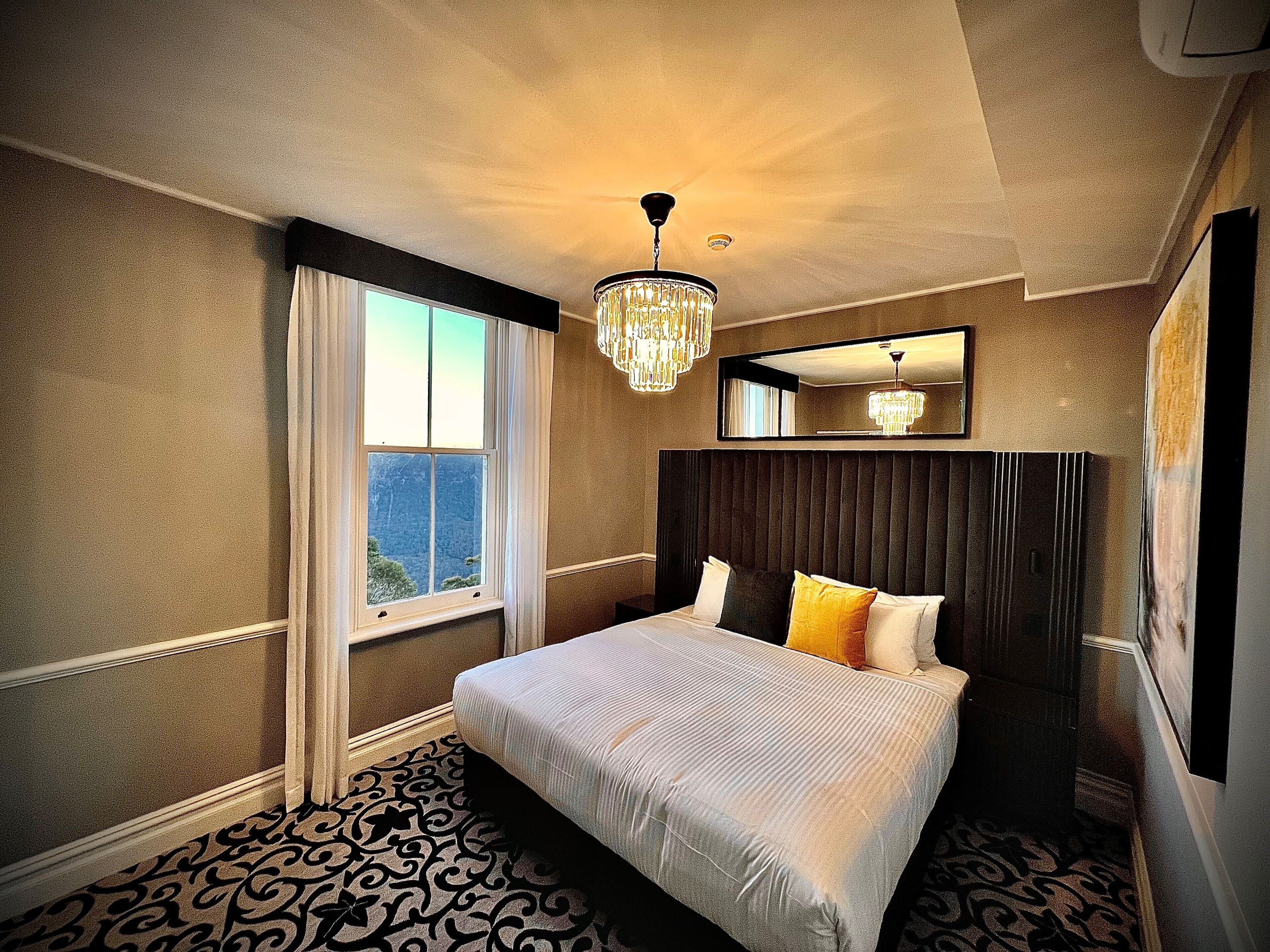 Ropa de cama de alta calidad, minibar y escritorio 