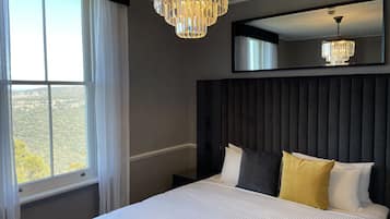 Delmonte Valley View Room