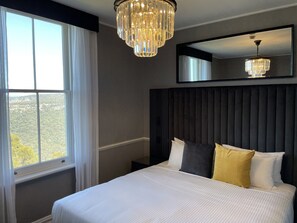 Delmonte Valley View Room | Premium bedding, minibar, desk, blackout drapes