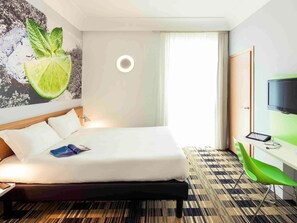 Standard Room, 1 Double Bed | In-room safe, blackout drapes, soundproofing, free WiFi - ibis Styles Napoli Garibaldi (Naples)