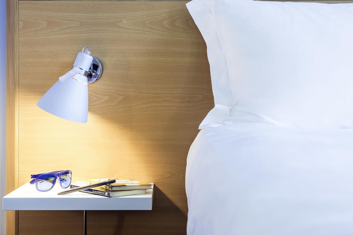 Coffres-forts dans les chambres, rideaux occultants