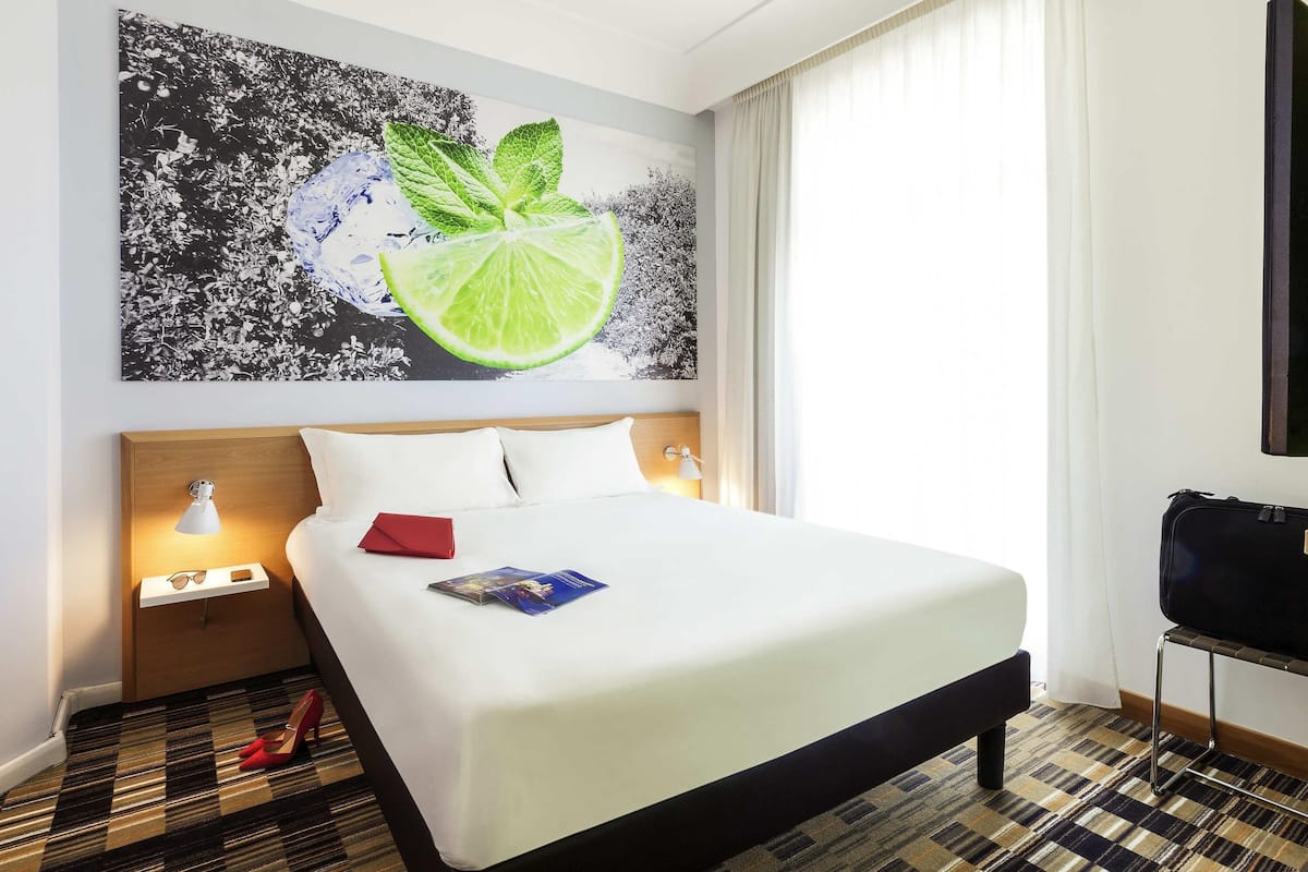 标准房, 多张床 | 客房内保险箱、遮光窗帘、隔音、免费 WiFi