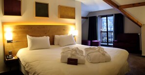 In-room safe, desk, blackout curtains, soundproofing