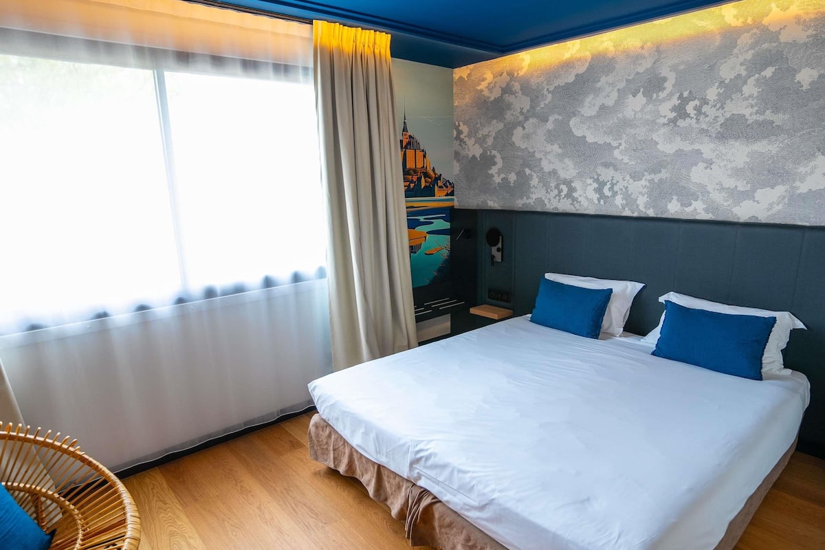 Standard Double Room, 1 Double Bed | Minibar, desk, blackout drapes, soundproofing