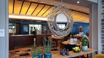 Serveert lunch en diner, Franse gerechten